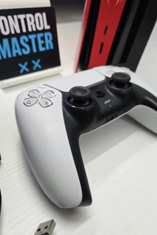 Consola PlayStation 5 1TB + 2 Juegos
