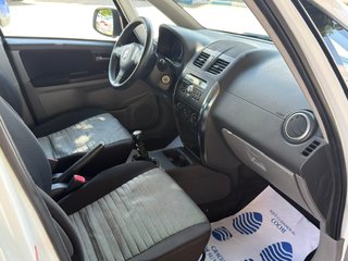 Suzuki SX4 2011