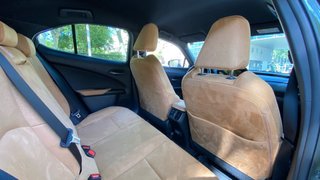 Lexus UX 2024