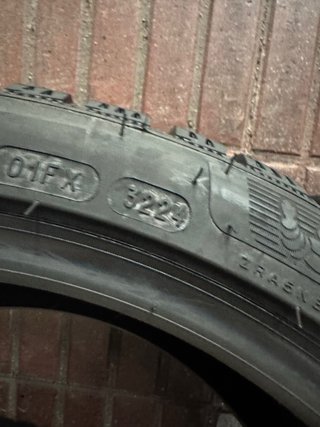 2 Neumáticos Michelin 215/40 R17 87V Alpin 6