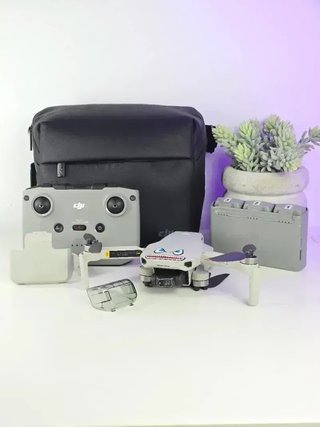 Dron DJI Mini 2 Fly More Combo 3 Batterie