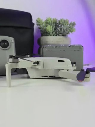 Dron DJI Mini 2 Fly More Combo 3 Batterie