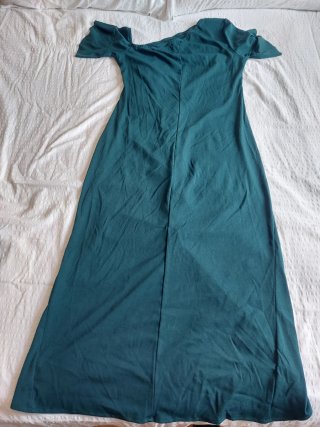 Vestido midi verde con drapeado