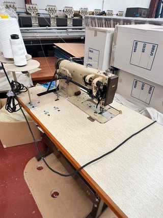 Máquina de coser Pfaff doble arrastre