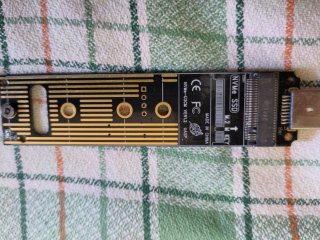 Dos adaptadores usb disco nvme