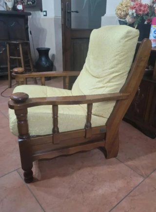Poltrona GM in legno