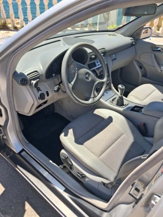 Mercedes-Benz Clase C 2004