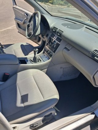 Mercedes-Benz Clase C 2004