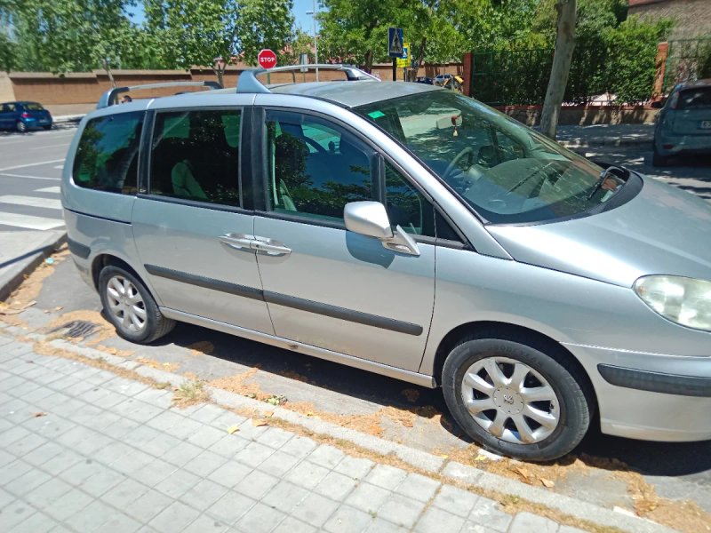 Peugeot 807 2004 - foto 1