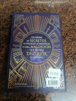 Rey entre sombras