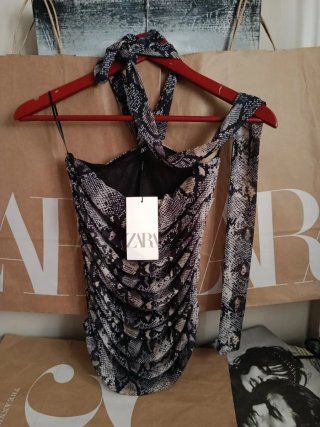 Top Zara estampado serpiente