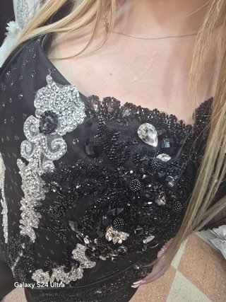 Vestido Corsé y Falda Cola Negro