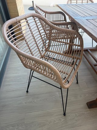 Mesa de comedor y 6 sillas de exterior