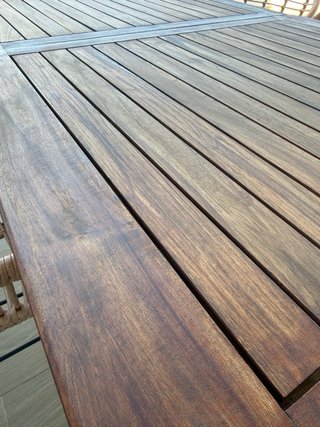 Mesa de comedor y 6 sillas de exterior
