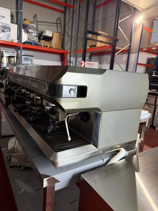 Cafetera Profesional 3 grupos segundamano