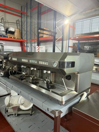 Cafetera Profesional 3 grupos segundamano