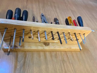 Organizador de herramientas artesanal de madera