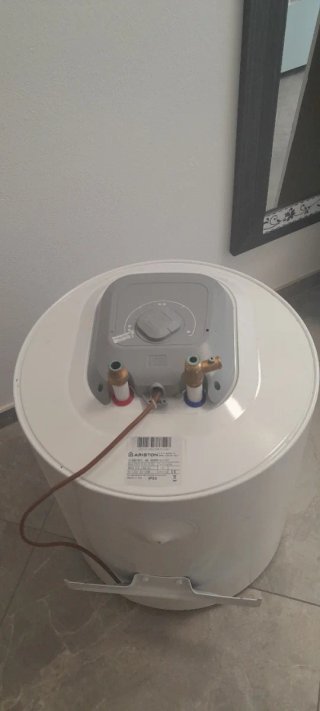 Scaldabagno Ariston 50L Bianco