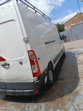 Nissan NV400 2015