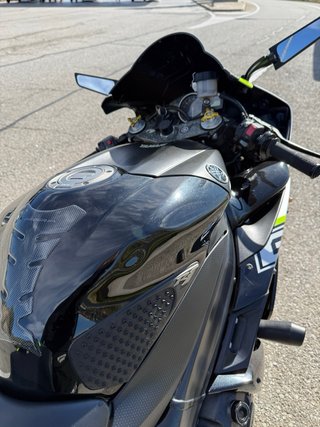 Yamaha R1 2006