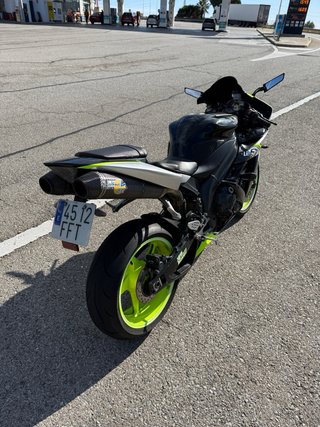 Yamaha R1 2006