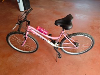 Bicicletta rosa per bambina