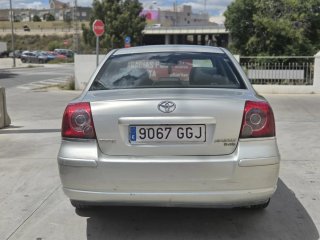 Toyota Avensis 2008