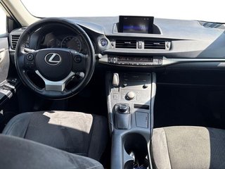 Lexus CT 200h