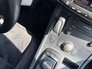 Lexus CT 200h