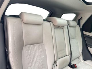 Land-Rover Discovery Sport 2.0 Td4 SE AWD