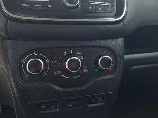 Dacia Lodgy Comfort 1.6 GLP 5Pl