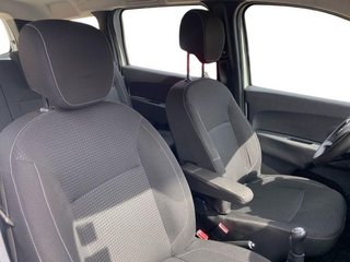 Dacia Lodgy Comfort 1.6 GLP 5Pl