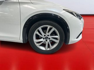 Infiniti Q30 1.6 Premium Tech