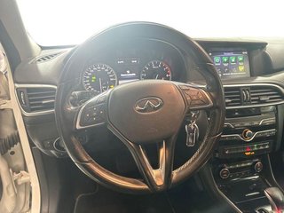 Infiniti Q30 1.6 Premium Tech