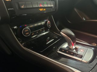 Infiniti Q30 1.6 Premium Tech