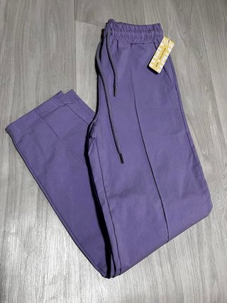 Pantalones lila