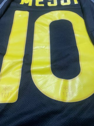 FC Barcelona Messi 10 preta/amarela – Tamanho L