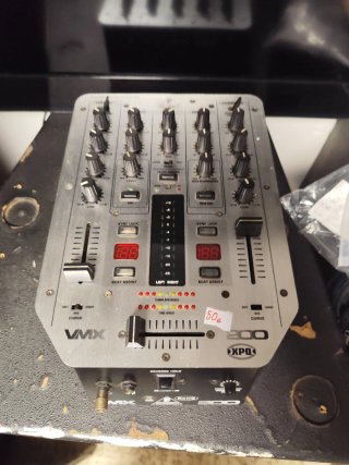Mesa de mezclas Behringer VMX200 XPQ