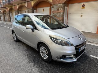 RENAULT SCENIC AÑO 2013