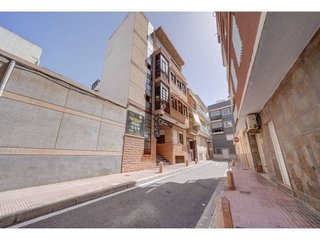 Edificio en venta en Centro en Santa Pola