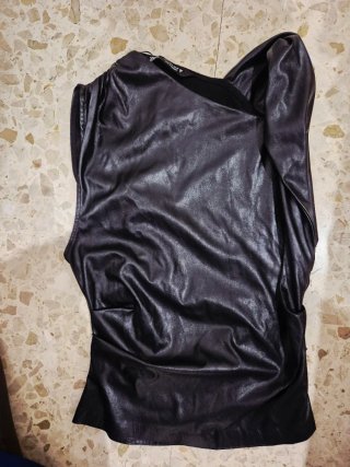 Top efecto cuero Zara mujer