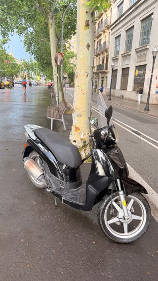 Kymco People 49cc Scooter