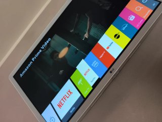 LG 27 Smart TV Blanca