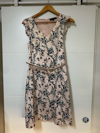 Vestido floral rosa con cinturón Talla S