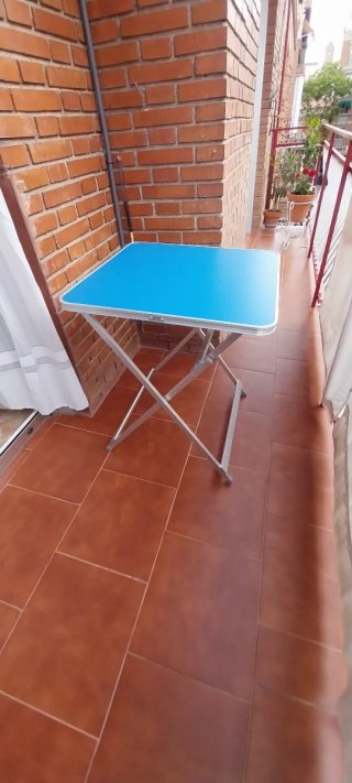 Tavolo pieghevole per balcone