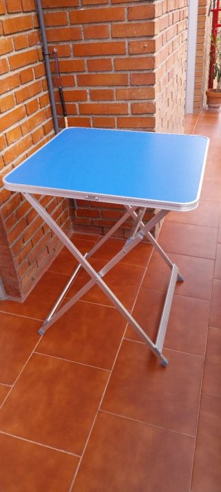Tavolo pieghevole per balcone
