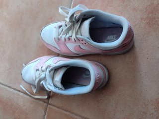 Zapatillas Nike Rosas y Blancas