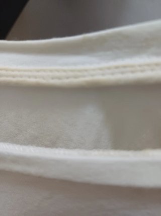 T-shirt in viscosa con stampa floreale