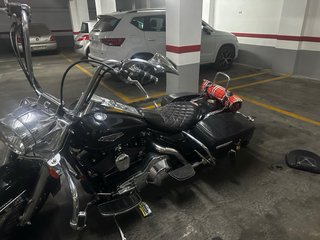 Harley Davidson Road King Negra