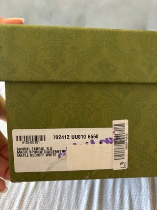 Scarpe Gucci con tacco e fibbia oro